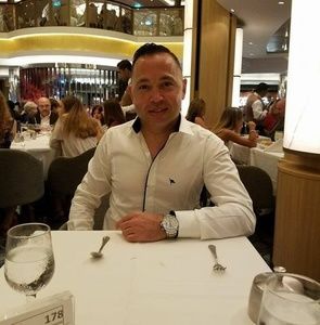 Meet your Posher, Hakan